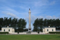 1440px-Colonne_de_la_Grande_Armee