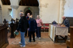 Residents-Dian-and-Ken-on-hand-for-help